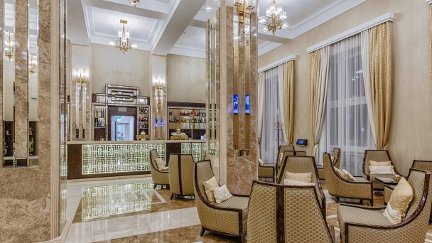 Kúpeľný hotel Royal Palace ***** 82
