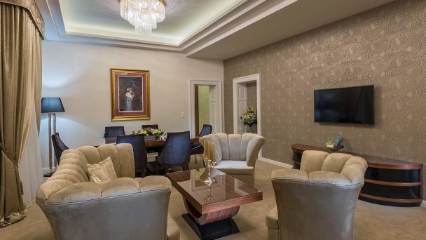 Kúpeľný hotel Royal Palace ***** 42