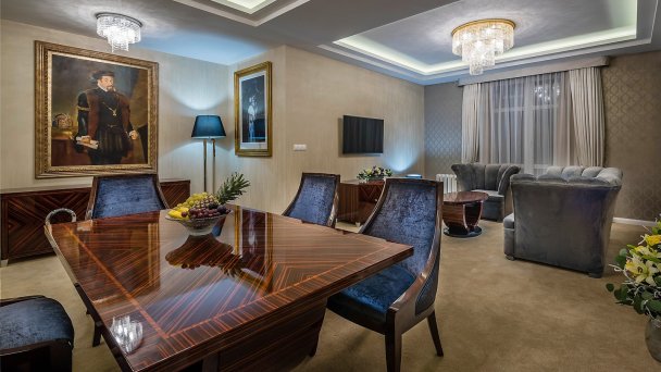 Kúpeľný hotel Royal Palace ***** 38