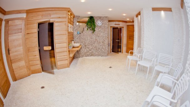 Oravský háj Garden Hotel & Resort *** 65