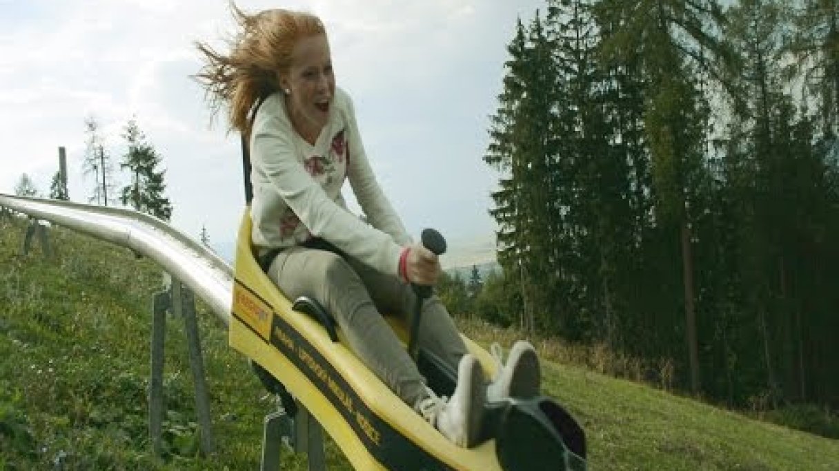 FUN PARK ZIARCE official video Autor: Vlad Frno Zdroj: https://www.youtube.com/@vladfrno4220