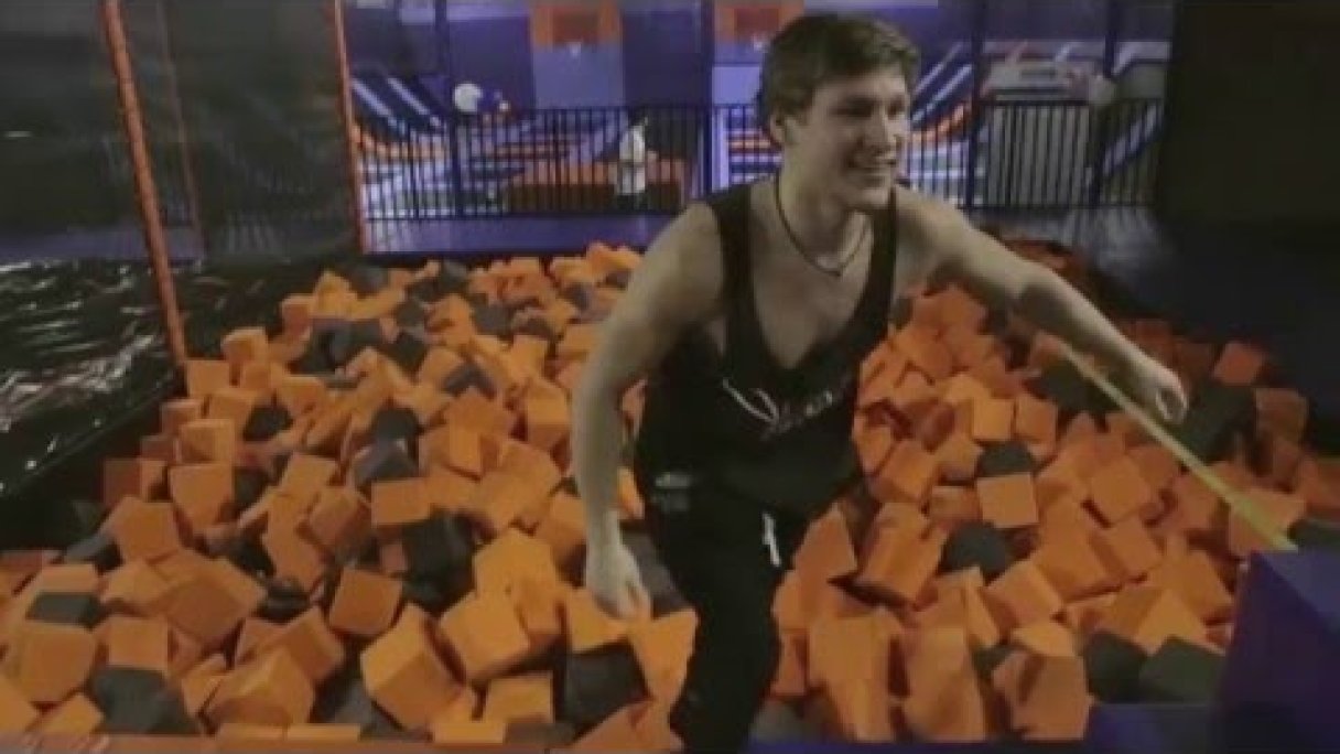 JUMP ARENA Bratislava - Otváračka Autor: JUMP ARENA Zdroj: https://www.youtube.com/@jumparena1170
