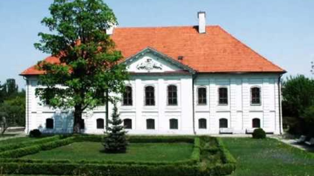 Múzeum hodín Budimír Autor: Marián Kolivoška Zdroj: https://www.youtube.com/@MarianKolivoska