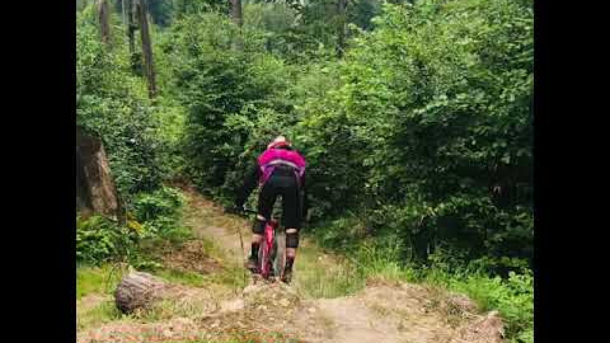 bike park Autor: Snowparadise Veľká Rača - Oščadnica Zdroj: https://www.youtube.com/@snowparadisevelkaraca-osca3853