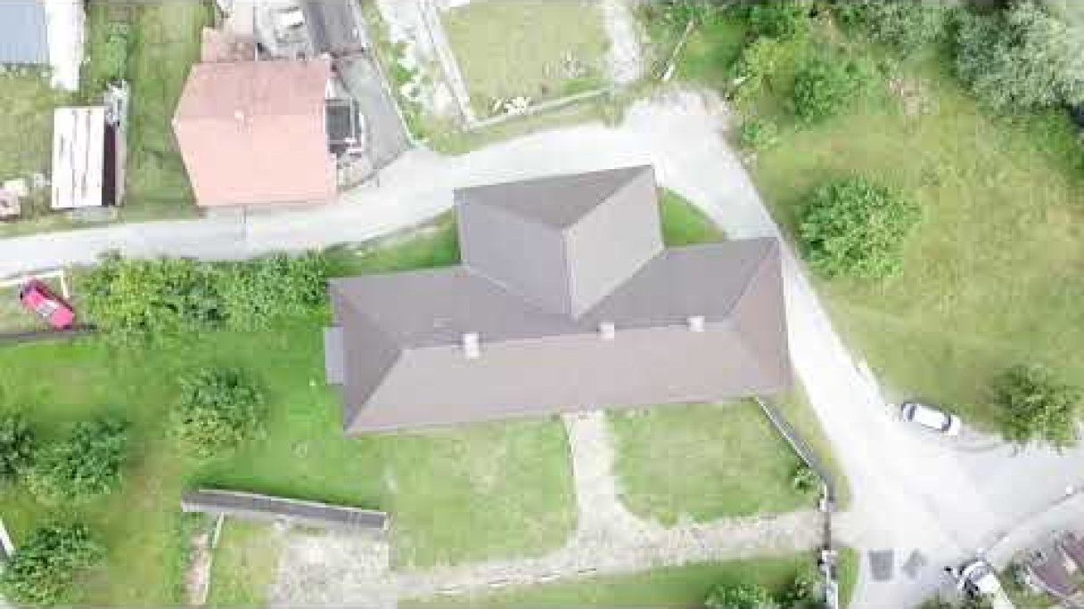 SK 07 Kastiel v Radoli AIRVIEW Autor: Interreg SK-PL Zdroj: https://www.youtube.com/@interregsk-pl4489