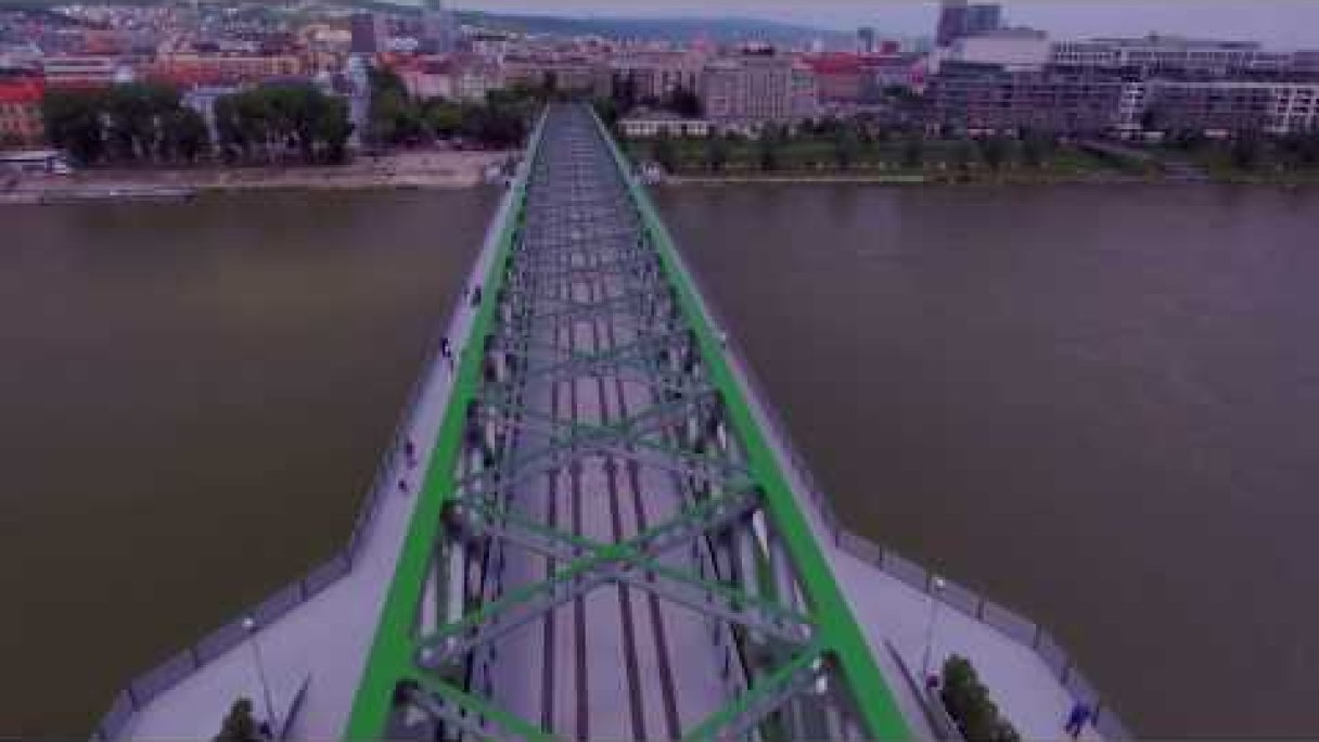 The New Starý Most Autor: HolyCity Drones Zdroj: https://www.youtube.com/@HolyCityDrones