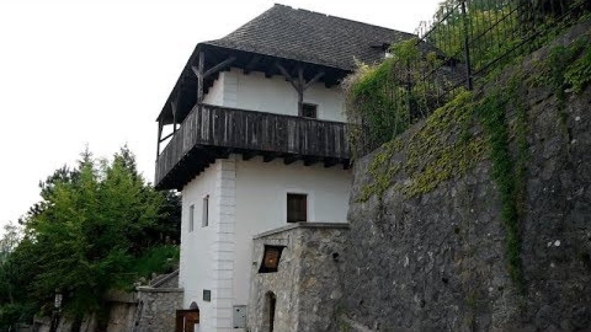 Otvorili Katov dom v Trenčíne Autor: Terajšok Zdroj: https://www.youtube.com/@terajsok5391 Otvorili Katov dom v Trenčíne Autor: Terajšok Zdroj: https://www.youtube.com/@terajsok5391