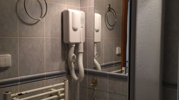 dvojlôžková izba č. 3 - kúpeľňa dvojlôžková izba č. 3 - kúpeľňa