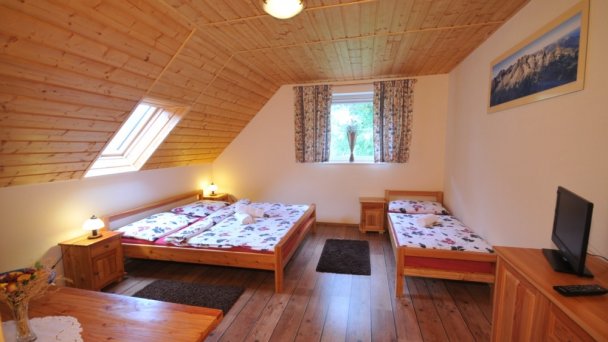 Trojlôžková izba