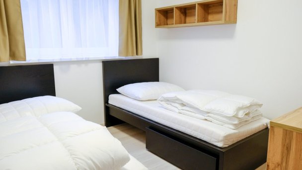 8-lôžkový apartmán (Apartmán s 3 spálňami) - Spojený apartmán č.5 8-lôžkový apartmán (Apartmán s 3 spálňami) - Spojený apartmán č.5