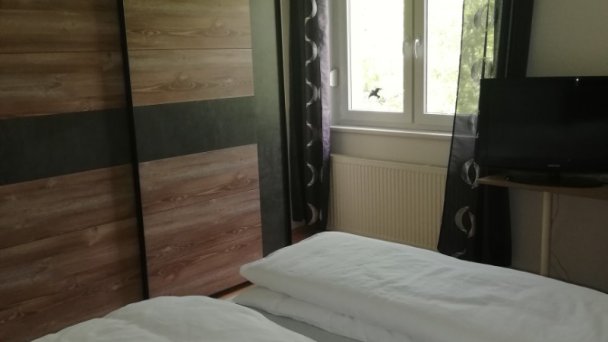 Izba s výhľadom do záhrady Izba s výhľadom do záhrady