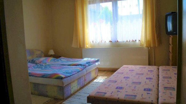 Štvorlôžková izba s manželskými posteľami