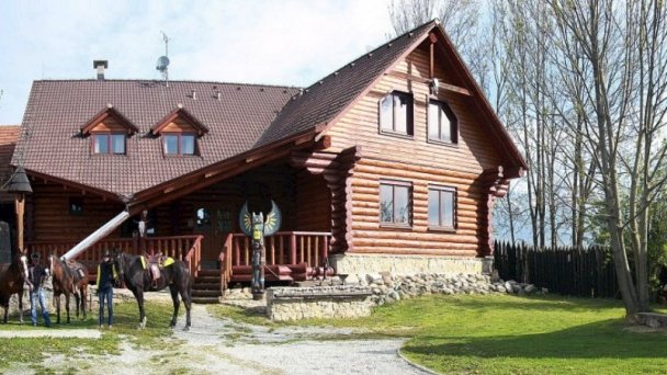 Drevený zrub Benango Mengusovce 17