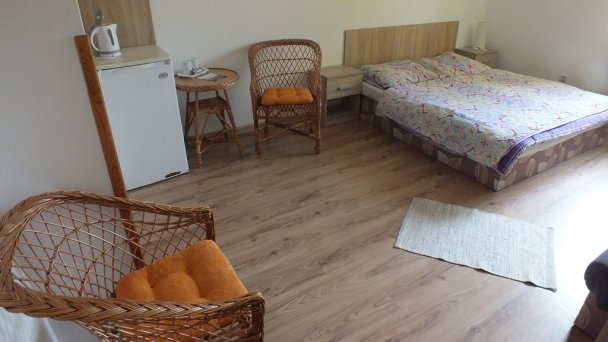 Privat KARIN Vrbov 9