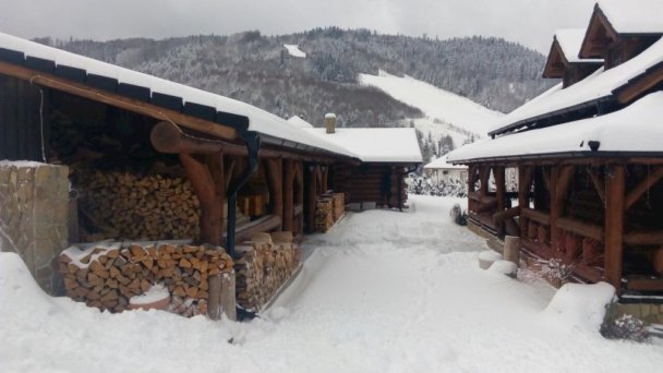 Drevenica Southfork Hnilčík 19
