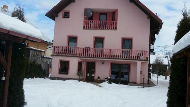 Ružový penzión Vitanová 23 Ružový penzión Vitanová 23