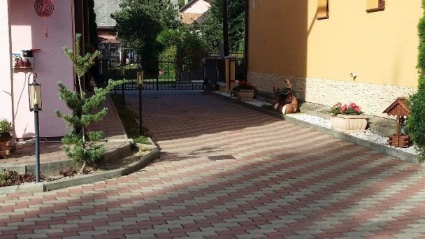 Ružový penzión Vitanová 33 Ružový penzión Vitanová 33
