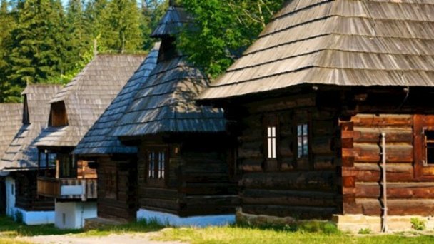 Chatka Gos na Oravskej priehrade Námestovo 19