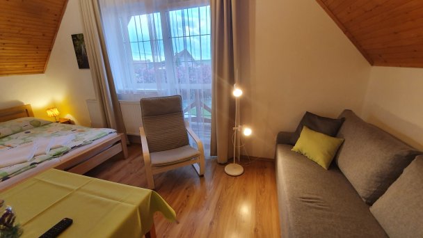 Ubytovanie Žltý dom Vrbov 38 Ubytovanie Žltý dom Vrbov 38