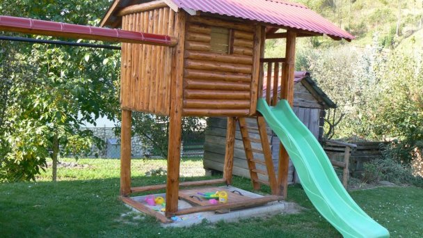 Rekreačná usadlosť, Penzión a chaty Pieninka Lesnica 5