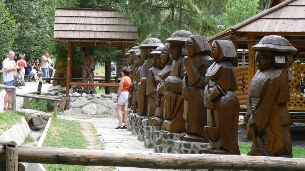 Rekreačná usadlosť, Penzión a chaty Pieninka Lesnica 15