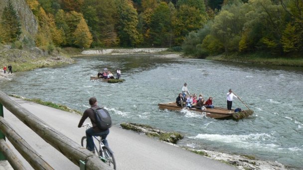Rekreačná usadlosť, Penzión a chaty Pieninka Lesnica 16
