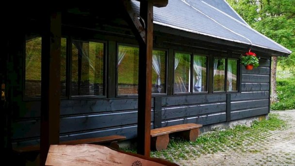Chalupka pod Kozincom Zázrivá 35