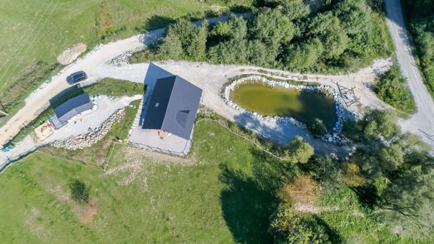 Chata pri jazere Leštiny 15