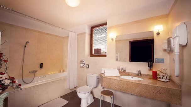 Boutique Hotel MARATON Košice - Staré Mesto 44