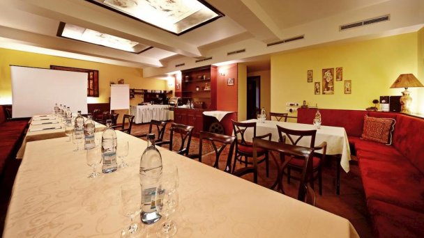 Boutique Hotel MARATON Košice - Staré Mesto 9