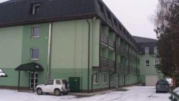 Ubytovňa stredná odborná škola lesnícka Tvrdošín 7 Ubytovňa stredná odborná škola lesnícka Tvrdošín 7