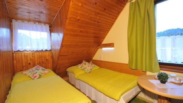 Chalupa a Penzión pod Troma Korunami Červený Kláštor 29 Chalupa a Penzión pod Troma Korunami Červený Kláštor 29