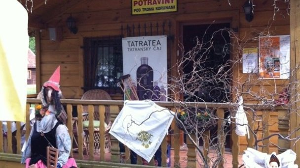 Chalupa a Penzión pod Troma Korunami Červený Kláštor 11 Chalupa a Penzión pod Troma Korunami Červený Kláštor 11