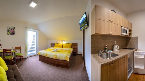 VILA AJKA Bešeňová 42