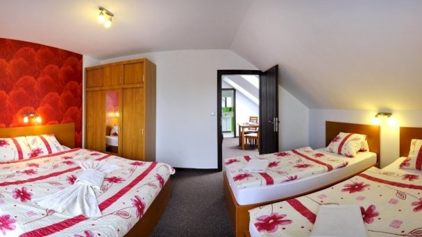 VILA AJKA Bešeňová 28