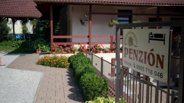 Penzión Skalná ruža Gemerská Hôrka 55 Penzión Skalná ruža Gemerská Hôrka 55