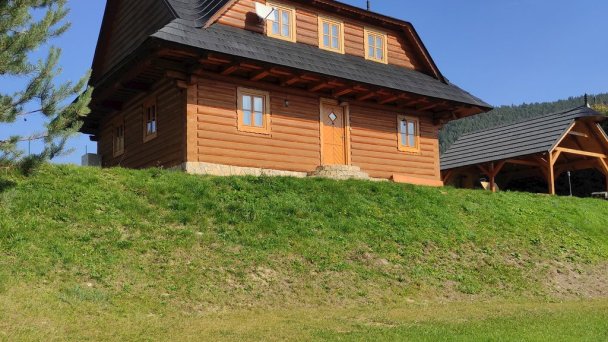 Drevenica Pri zvonici Zázrivá 15 Drevenica Pri zvonici Zázrivá 15
