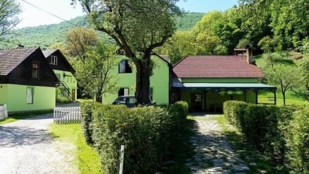 Penzión Jozefína Krásnohorská Dlhá Lúka 27 Penzión Jozefína Krásnohorská Dlhá Lúka 27