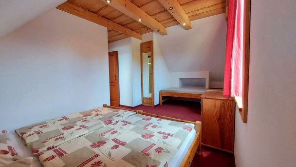 Chata HolidayRaj s wellnessom pri Bešeňovej Malatíny 27