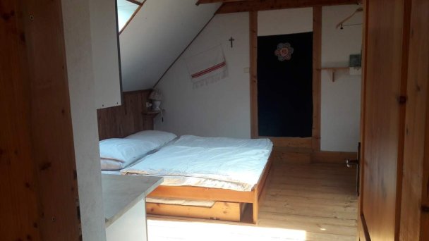 Gazdovský dvor Koristekovci Látky 8