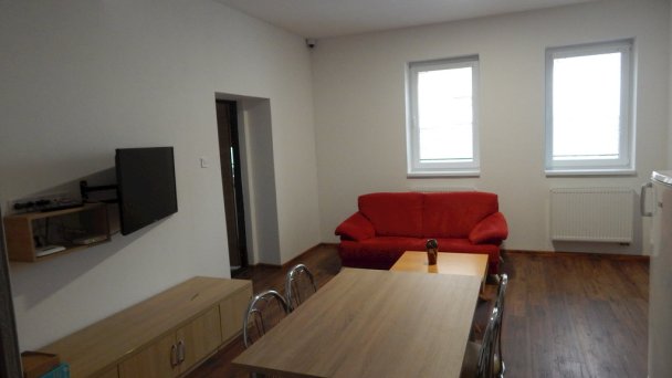 Ubytovňa Ilava 8