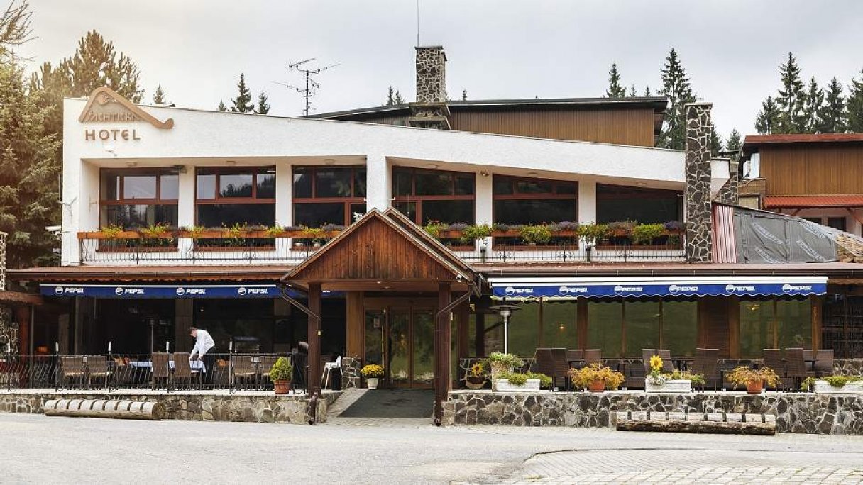 Hotel Šachtička Selce (okres Banská Bystrica) 1