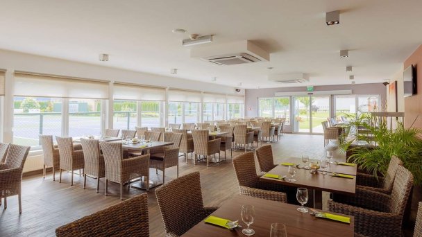 Hotel Tenis **** Zvolen 81