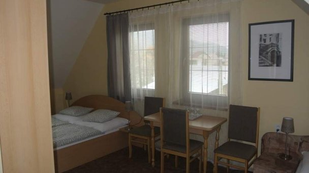 Penzión pod kaštieľom Žarnovica 3