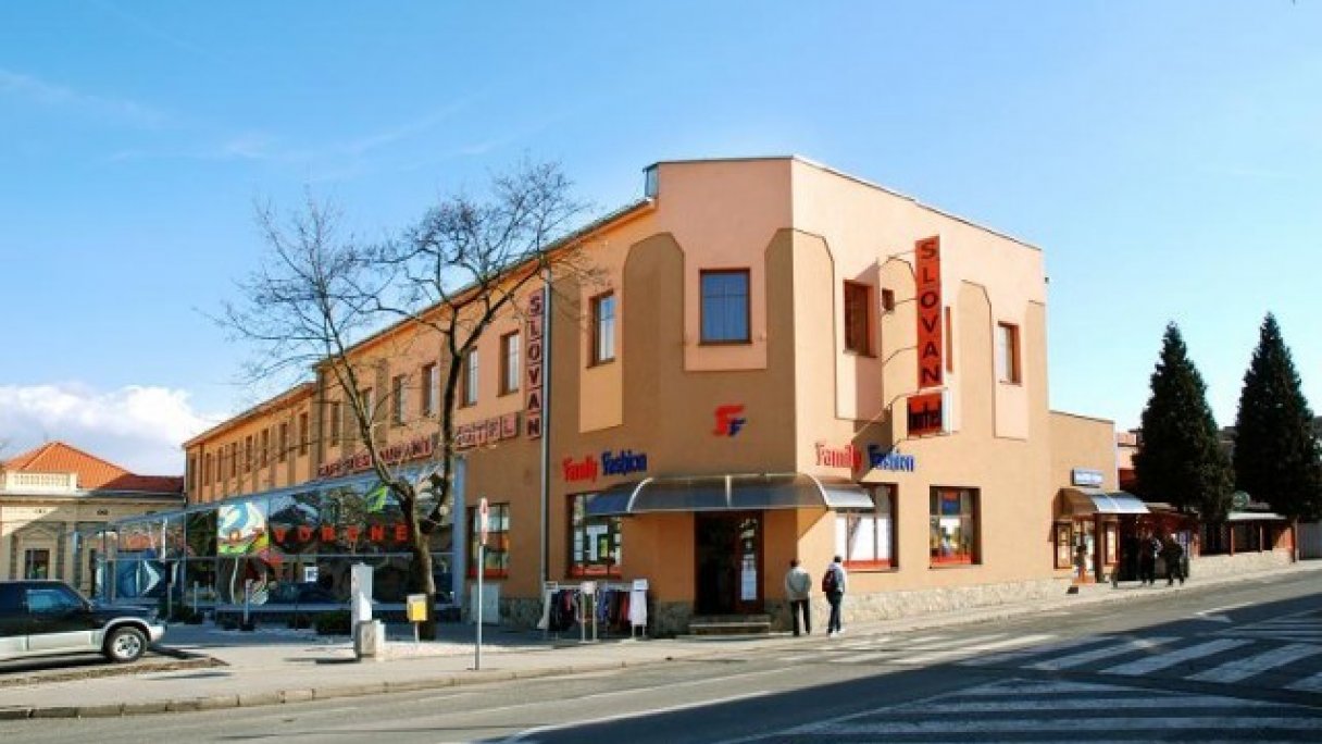 Hotel Slovan Lučenec 1