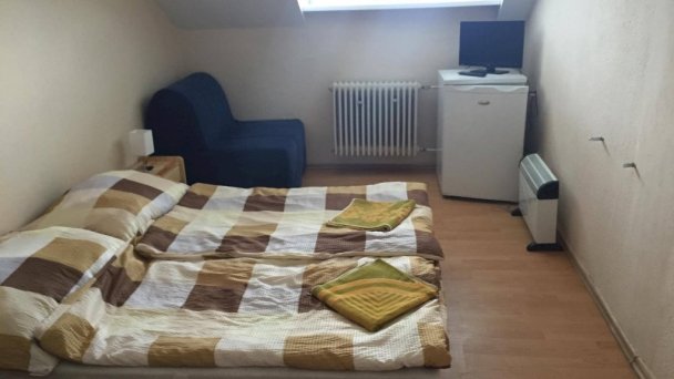 Turistická ubytovňa Hotel Divín 4 Turistická ubytovňa Hotel Divín 4