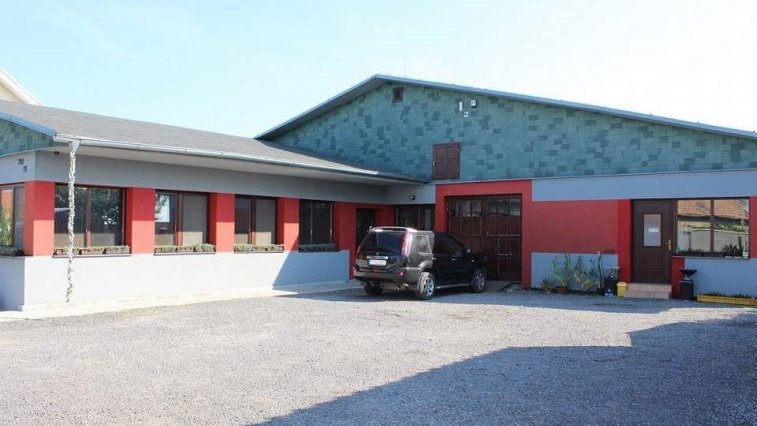 Robotnícka ubytovňa Šúrovce