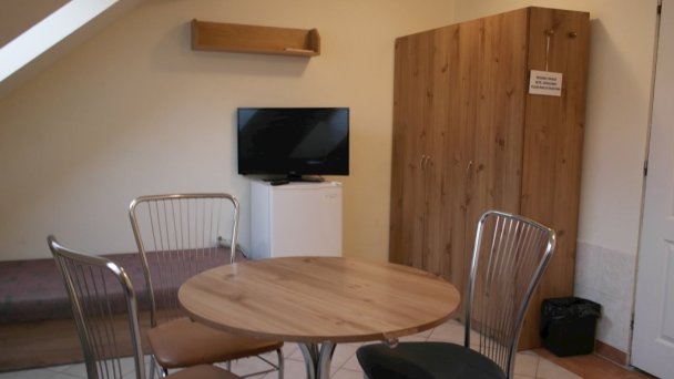 Ubytovňa Obchodné centrum Zavar 8 Ubytovňa Obchodné centrum Zavar 8