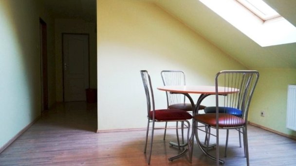 Ubytovňa Obchodné centrum Zavar 10 Ubytovňa Obchodné centrum Zavar 10