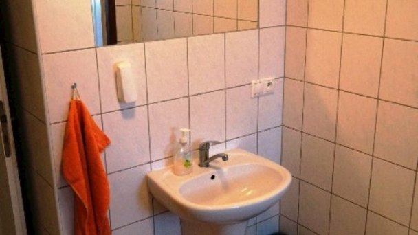 Ubytovňa Obchodné centrum Zavar 14 Ubytovňa Obchodné centrum Zavar 14